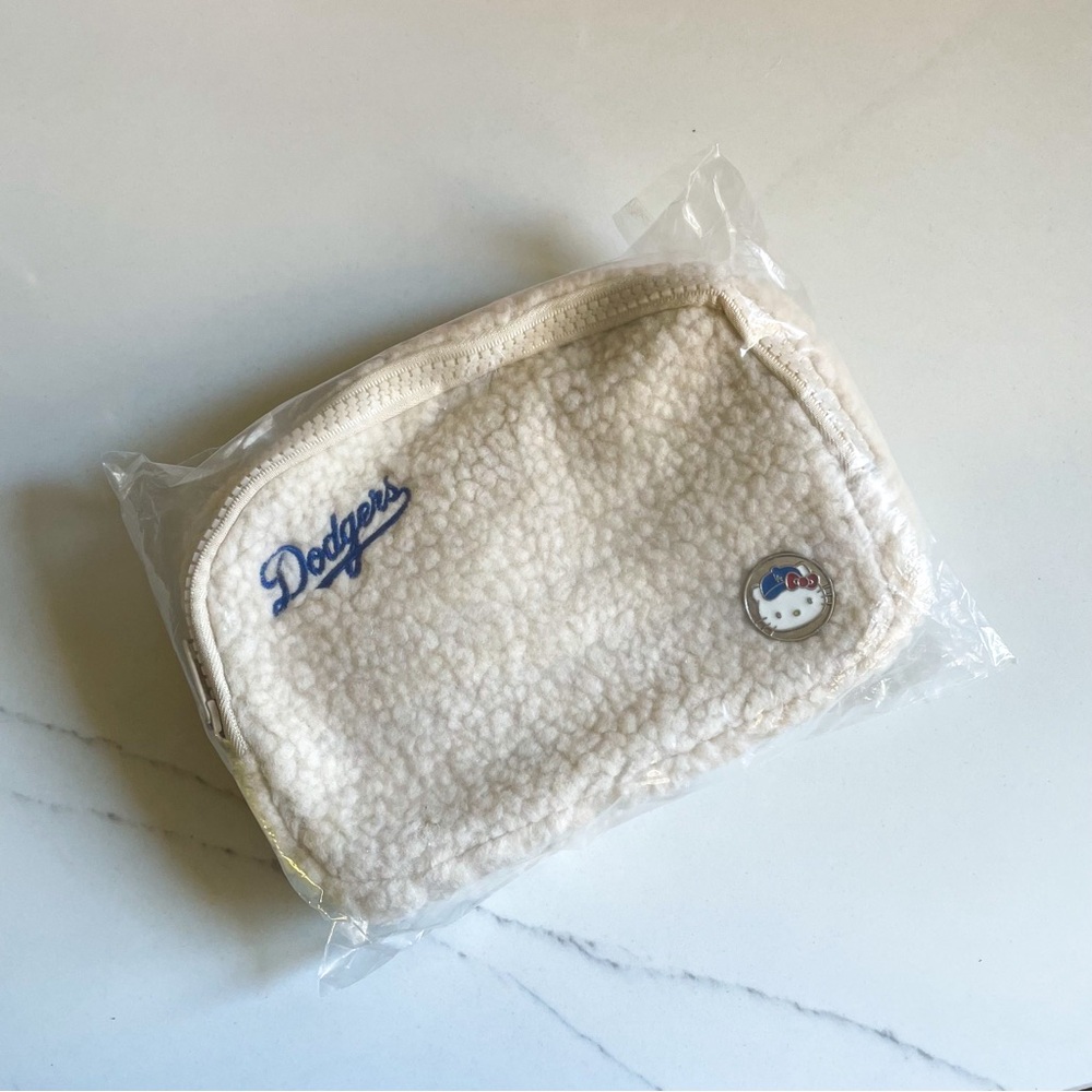Dodgers Hello Kitty Night Belt Bag Fanny Pack